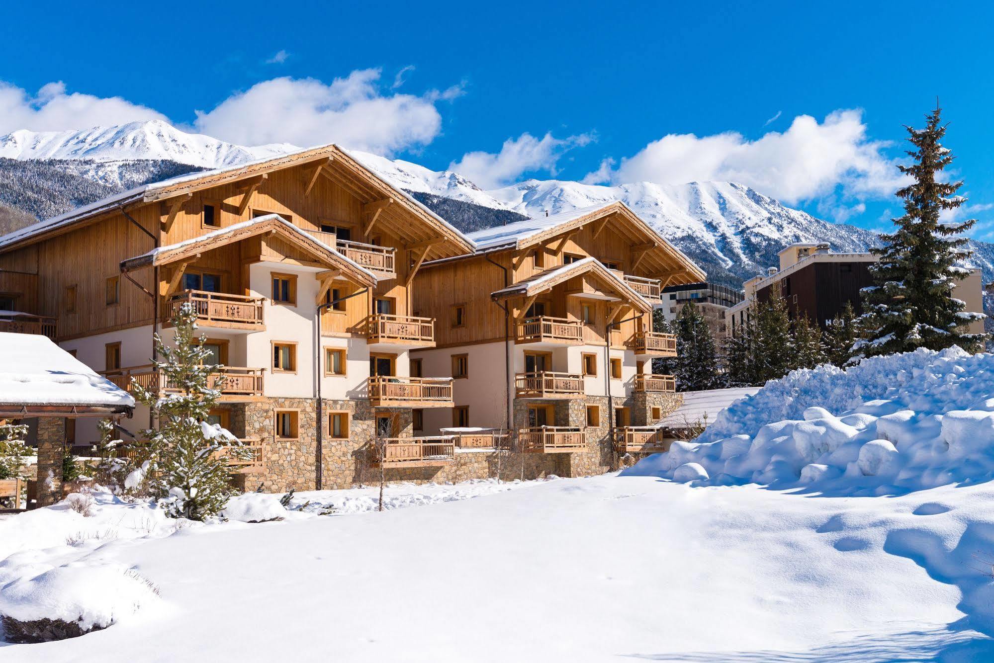 Lagrange Vacances Le Hameau Du Rocher Blanc Serre Chevalier Exterior photo