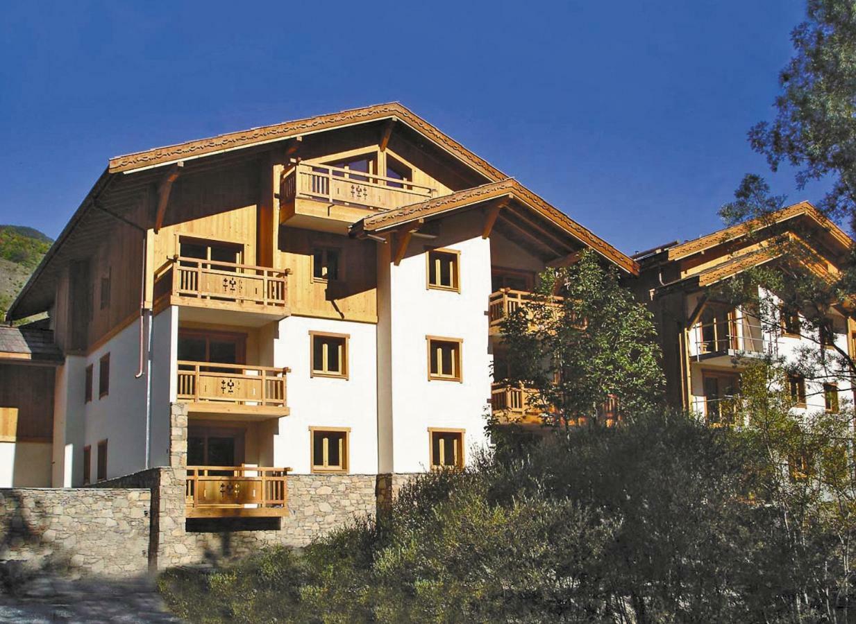 Lagrange Vacances Le Hameau Du Rocher Blanc Serre Chevalier Exterior photo